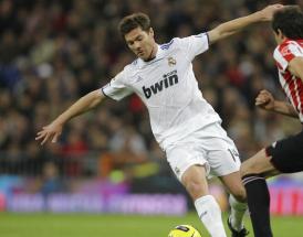 Xabi Alonso midfielders