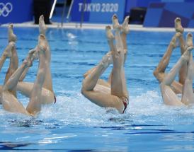 How does Artistic Swimming work